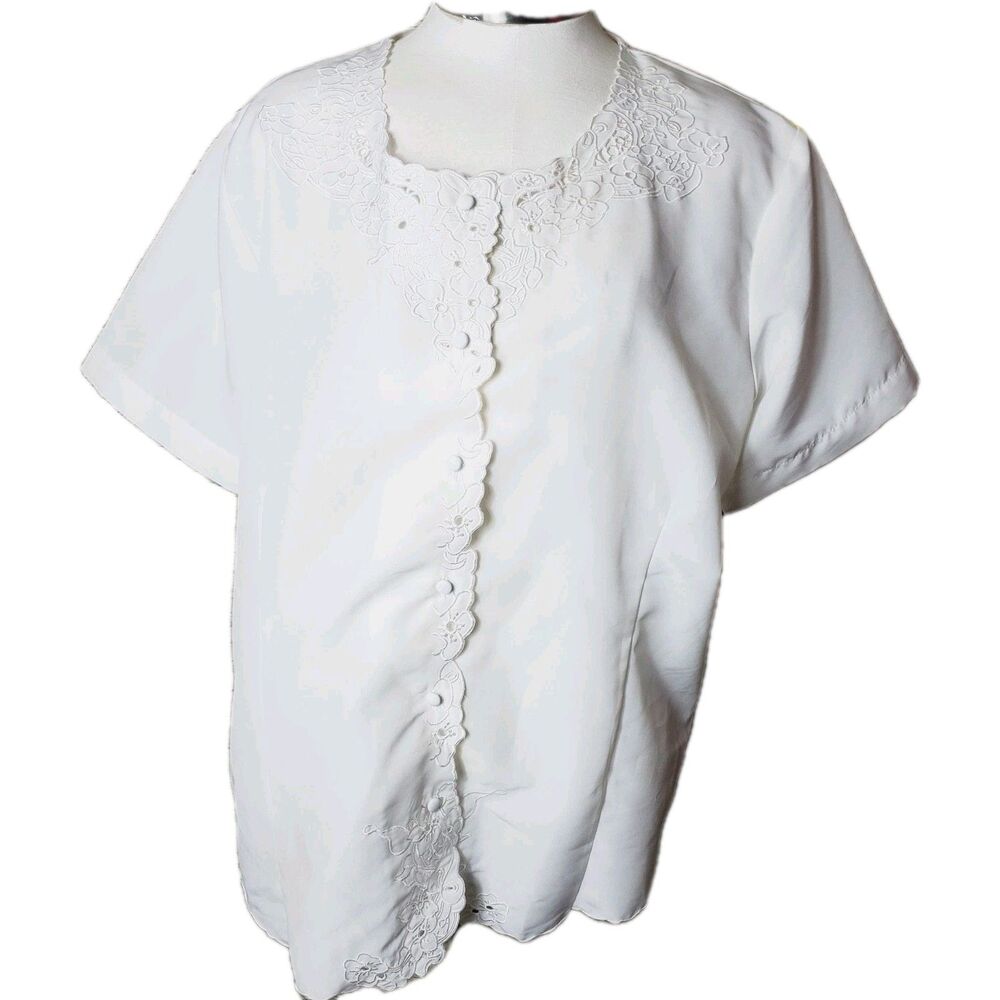 Blair Boutique White Short Sleeve Shirt Size Large